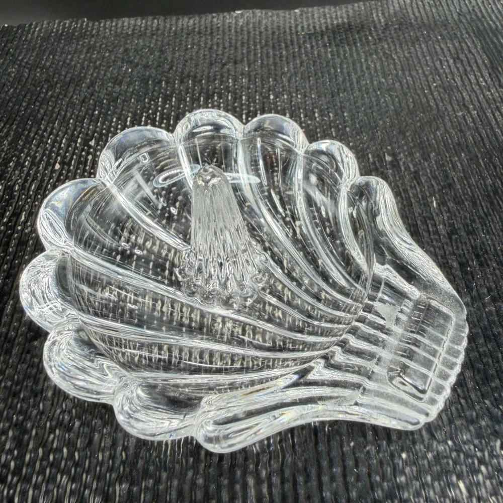 VTG Clear Glass Seashell Ring Holder Scalloped Shell Trinket‎ Dish Vanity Tray